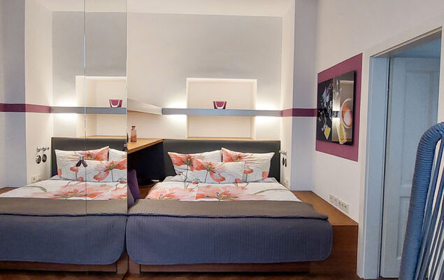 Inner City - Photo 26